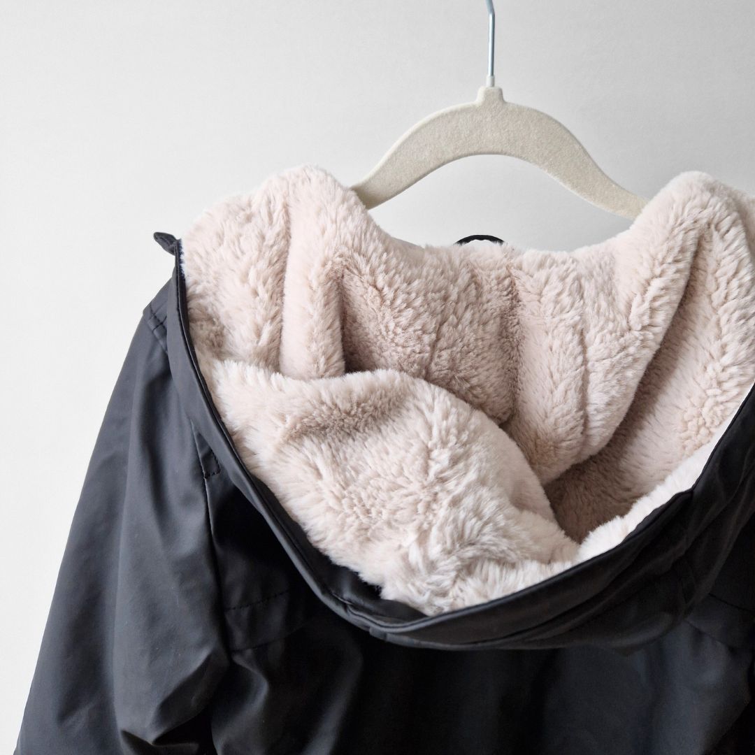 Pre-Loved Kids Winter Virsjaka – Melna ar siltu oderi I 110.izm