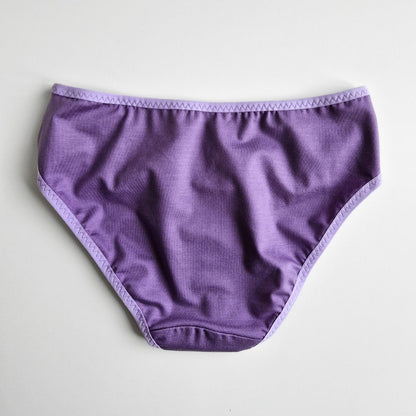 Vidējā vidukļa TENCEL™ biksītes ar pārstrādātu poliestera mežģīni - maigi lillā