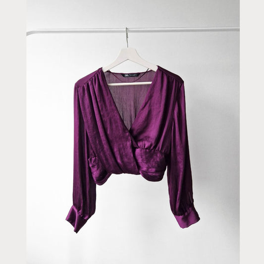 Pre-Loved ZARA lillā drapētā blūze ar elastīgu mugurpusi — M izm.