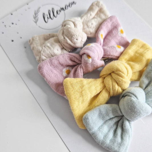 Muslina matu sprādzīšu komplekts meitenēm – 4 mini bantītes I maigie zefīriņi