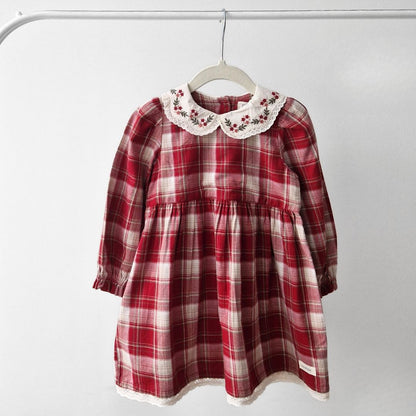 Pre-Loved JAUNA NEWBIE Rūtainā kleita ar izšūtu apkaklīti I dažādi izmēri