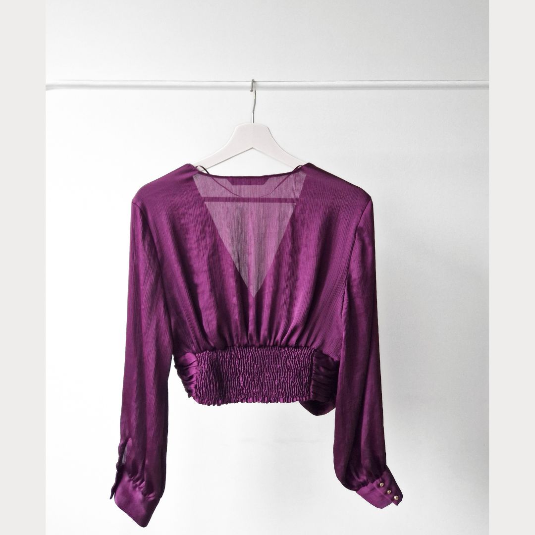 Pre-Loved ZARA lillā drapētā blūze ar elastīgu mugurpusi — M izm.