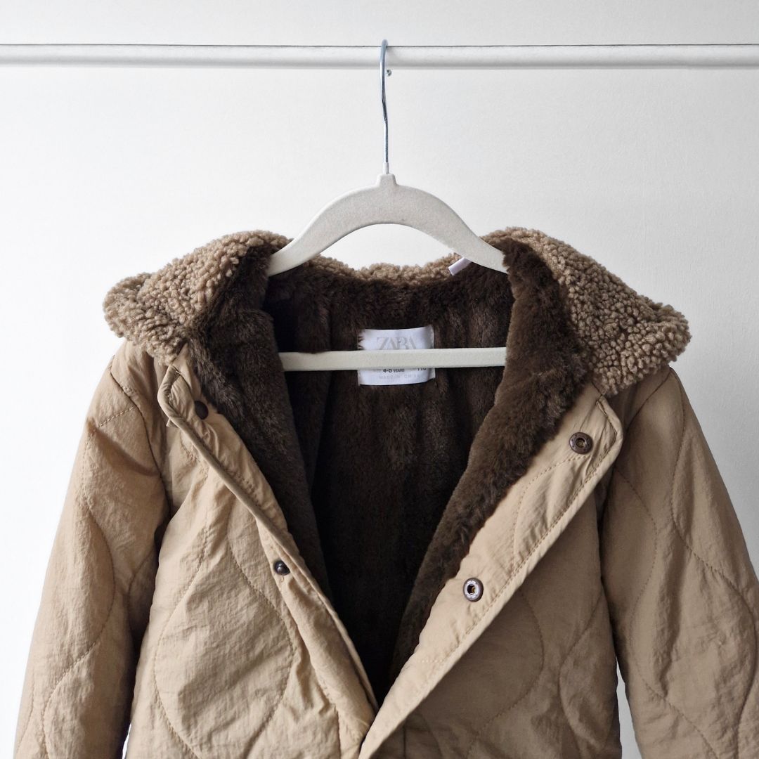 Pre-loved Kids ZARA virsjaka haki-brūna | 110 izm