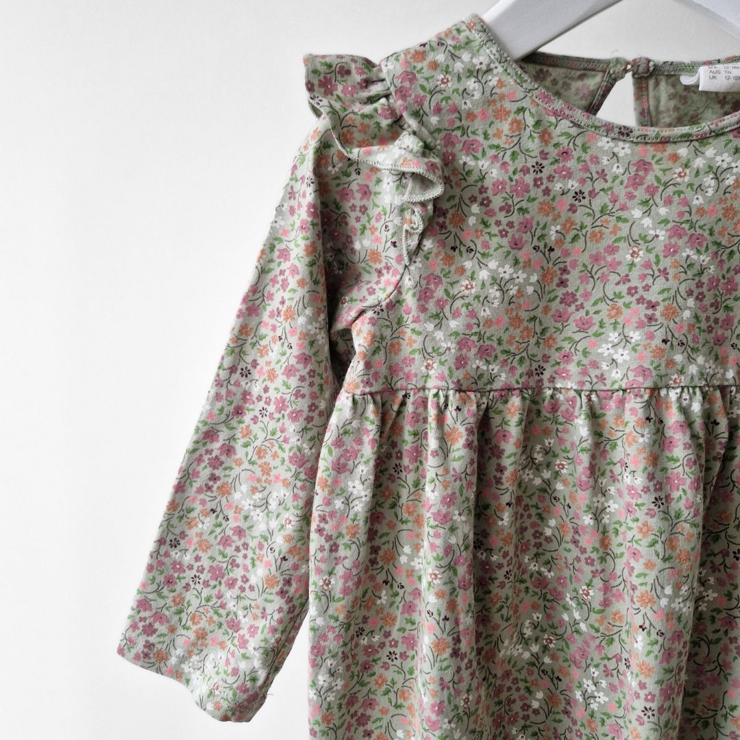 Pre-Loved Kids Kokvilnas Kleitiņa – Zaļa ar ziediem | 86 izm.