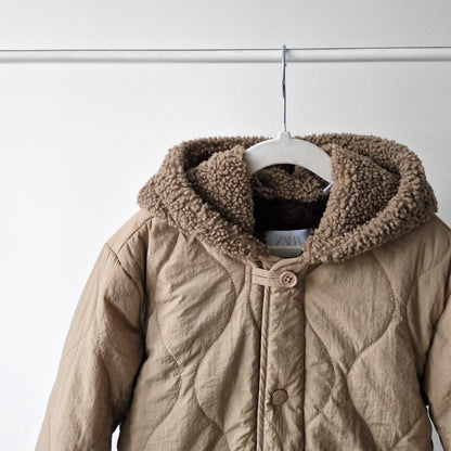 Pre-loved Kids ZARA virsjaka haki-brūna | 110 izm