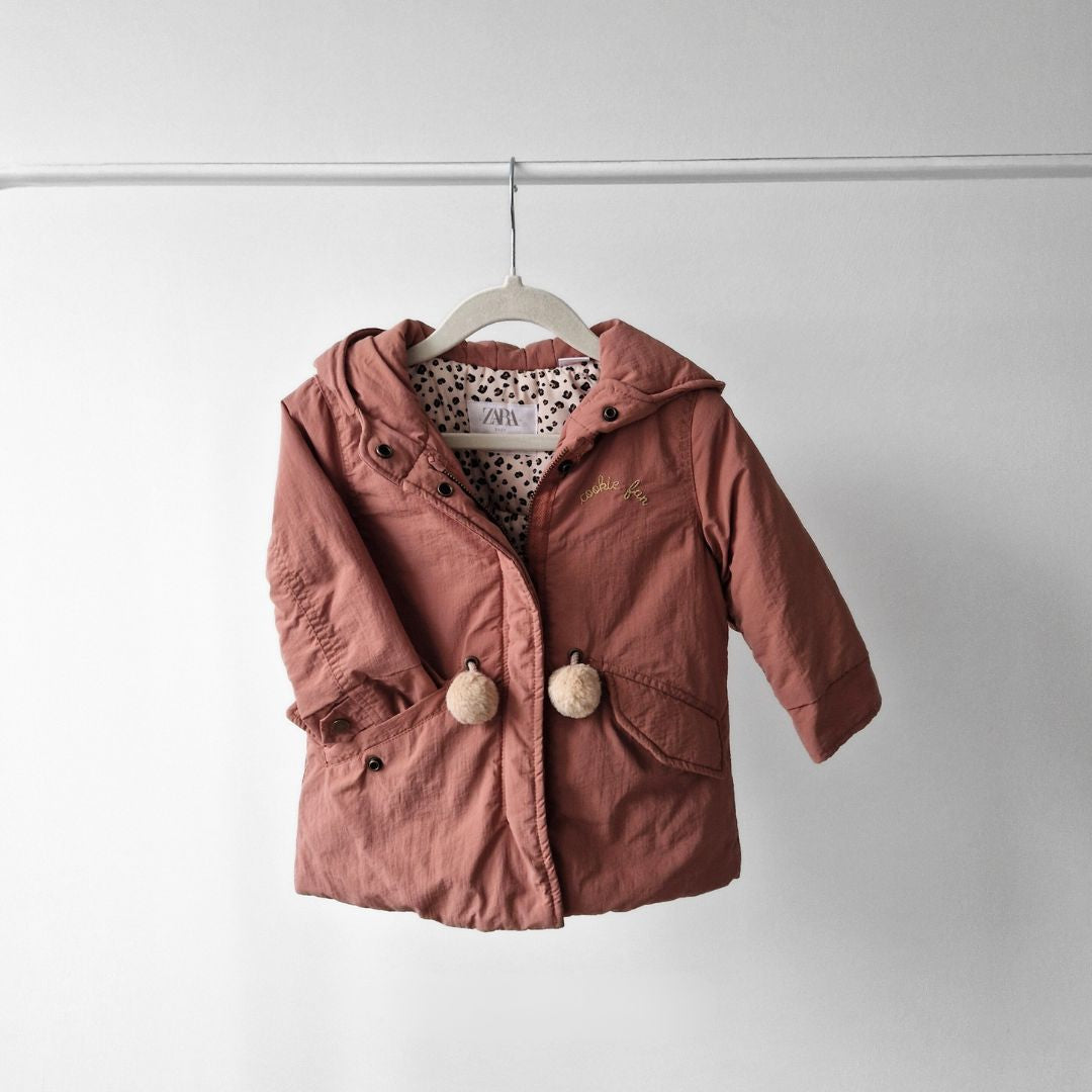 Pre-Loved Kids Winter Virsjaka – Vecrozā ar skaistu leo oderi | 80 izm.