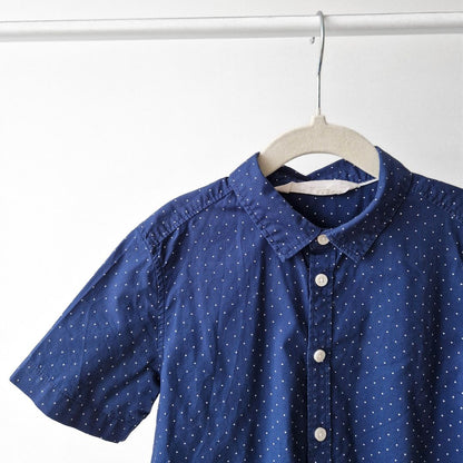 Pre-Loved Kids Kokvilnas krekls – Tumši zils ar punktiņiem I 116 izm.