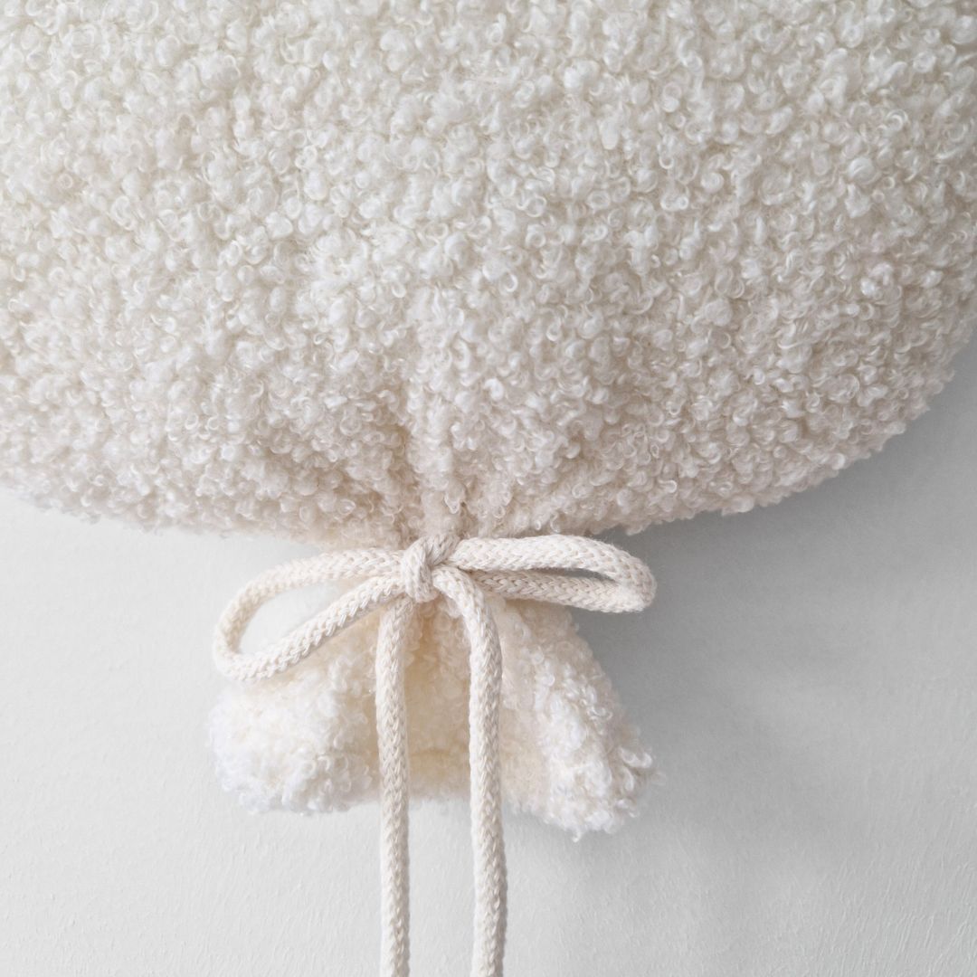 Dekoratīvs sienas balons - 4 krāsās I bēšs, brūns, krēmīgi balts un vecrozā