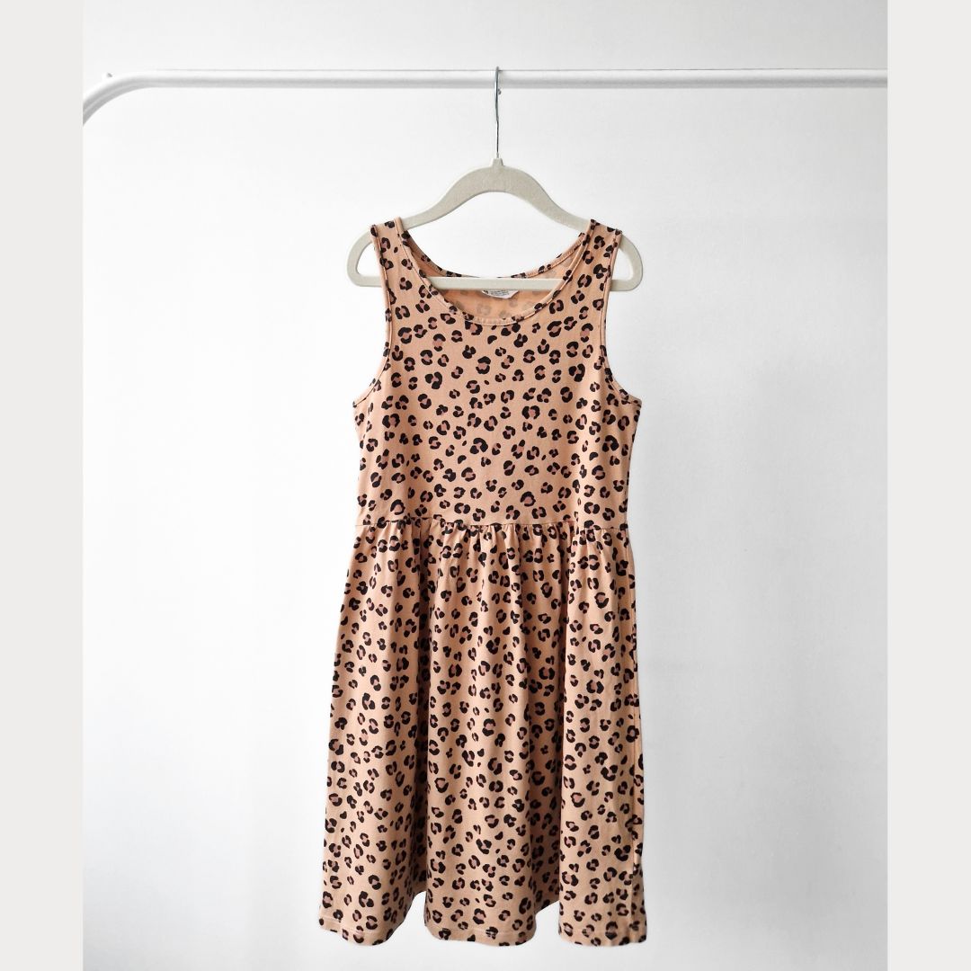 Pre-Loved H&M Leoparda raksta kleitiņa | 134/140 izm.